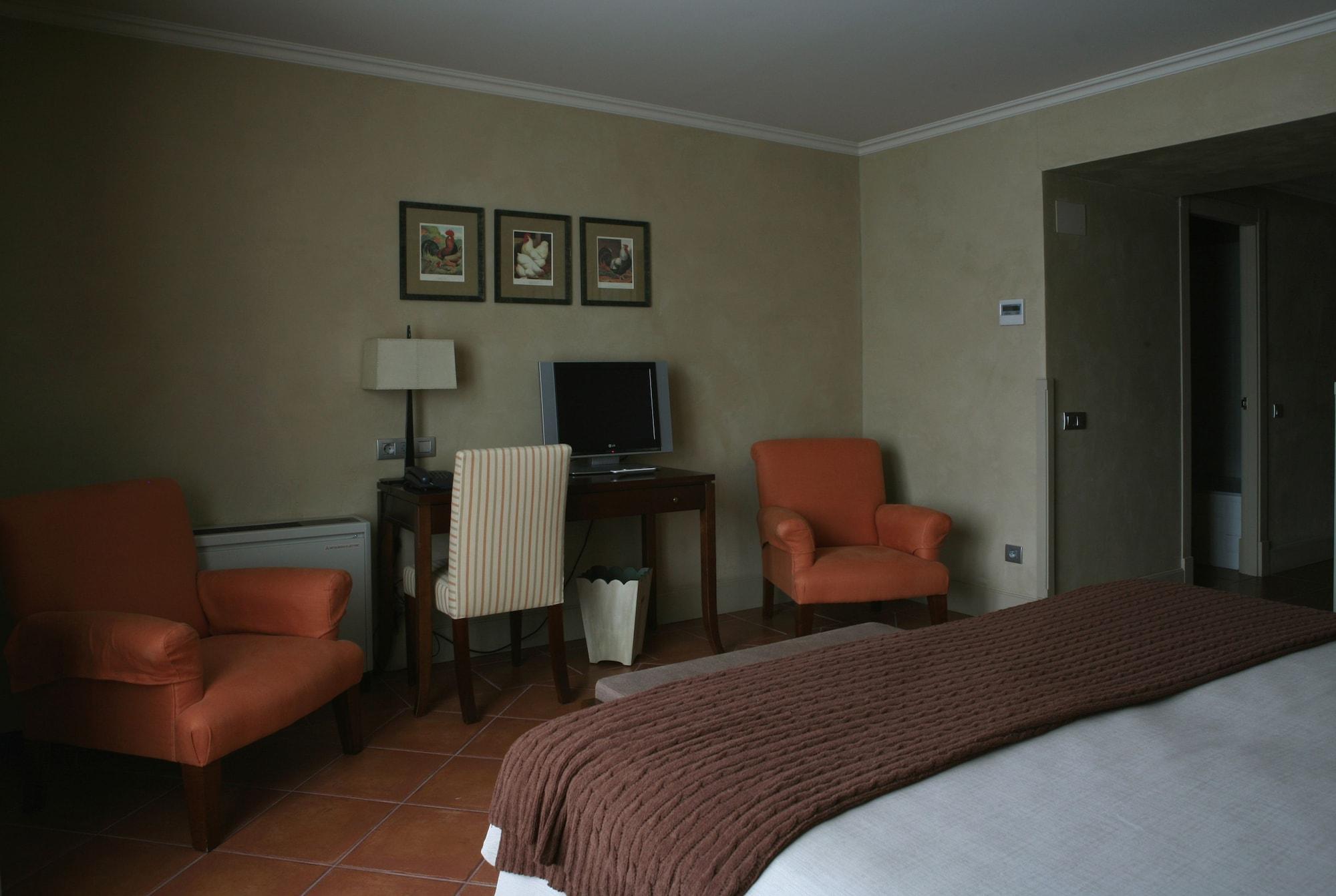 Bremon Boutique Hotel By Duquessa Hotel Collection Кардона Екстериор снимка