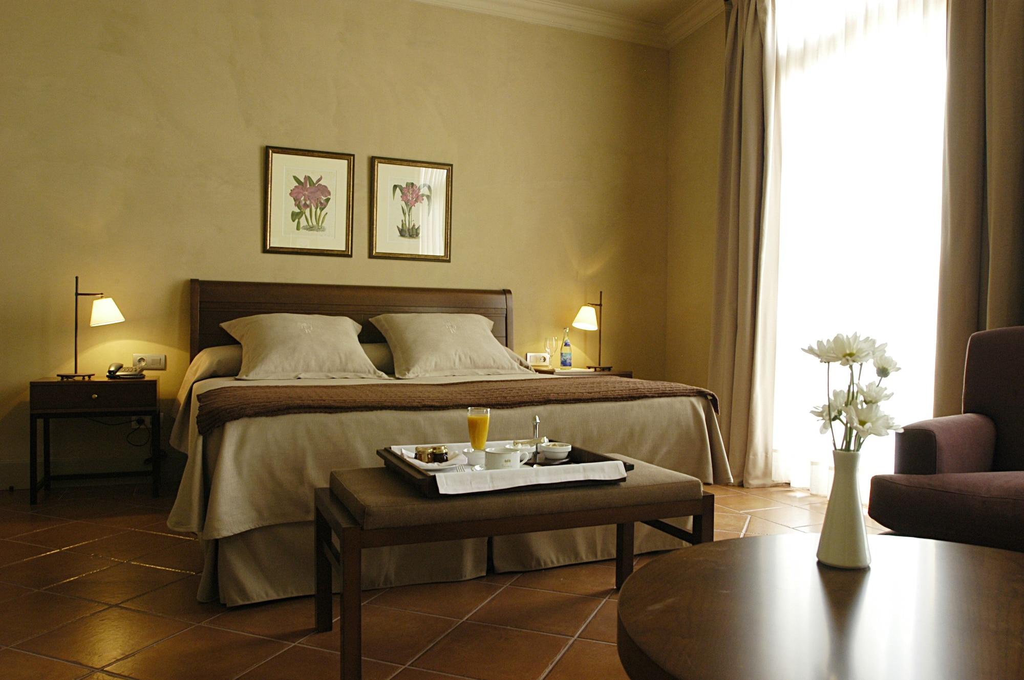 Bremon Boutique Hotel By Duquessa Hotel Collection Кардона Стая снимка