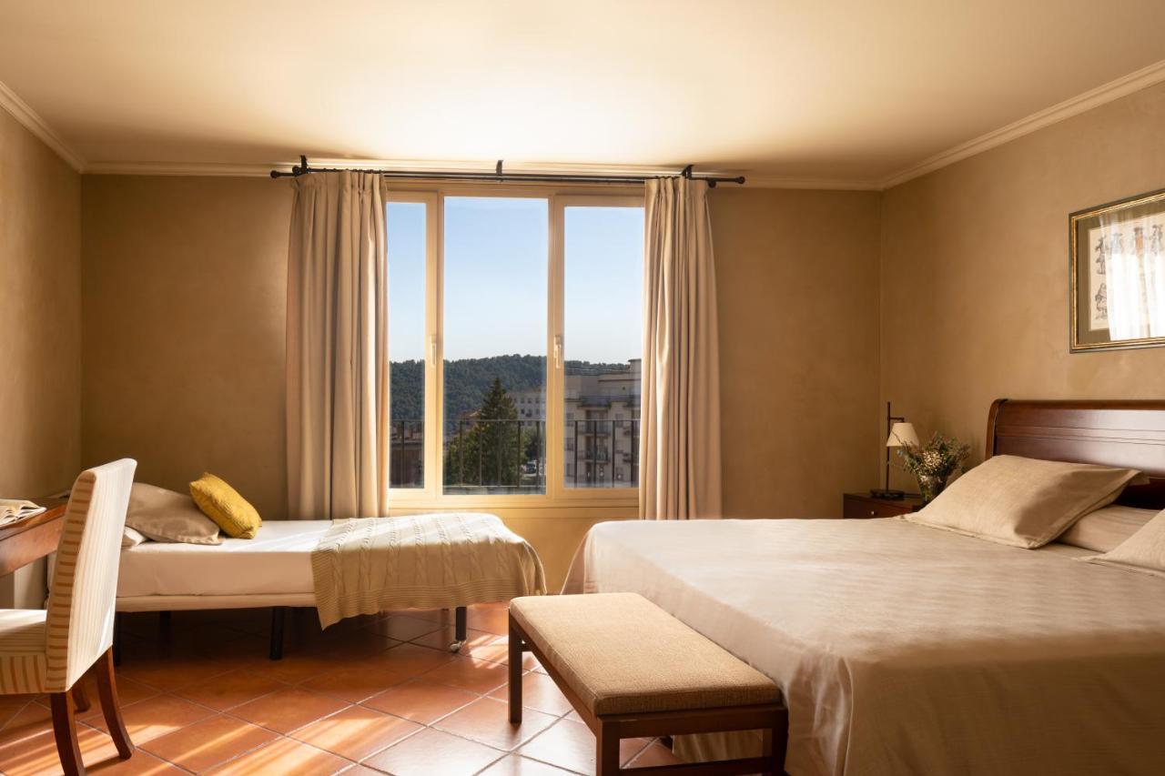 Bremon Boutique Hotel By Duquessa Hotel Collection Кардона Екстериор снимка