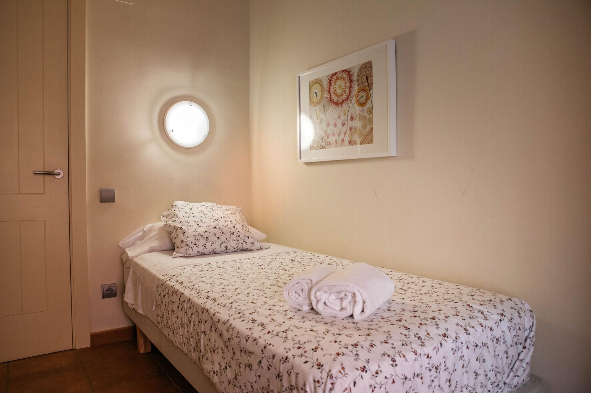 Bremon Boutique Hotel By Duquessa Hotel Collection Кардона Екстериор снимка