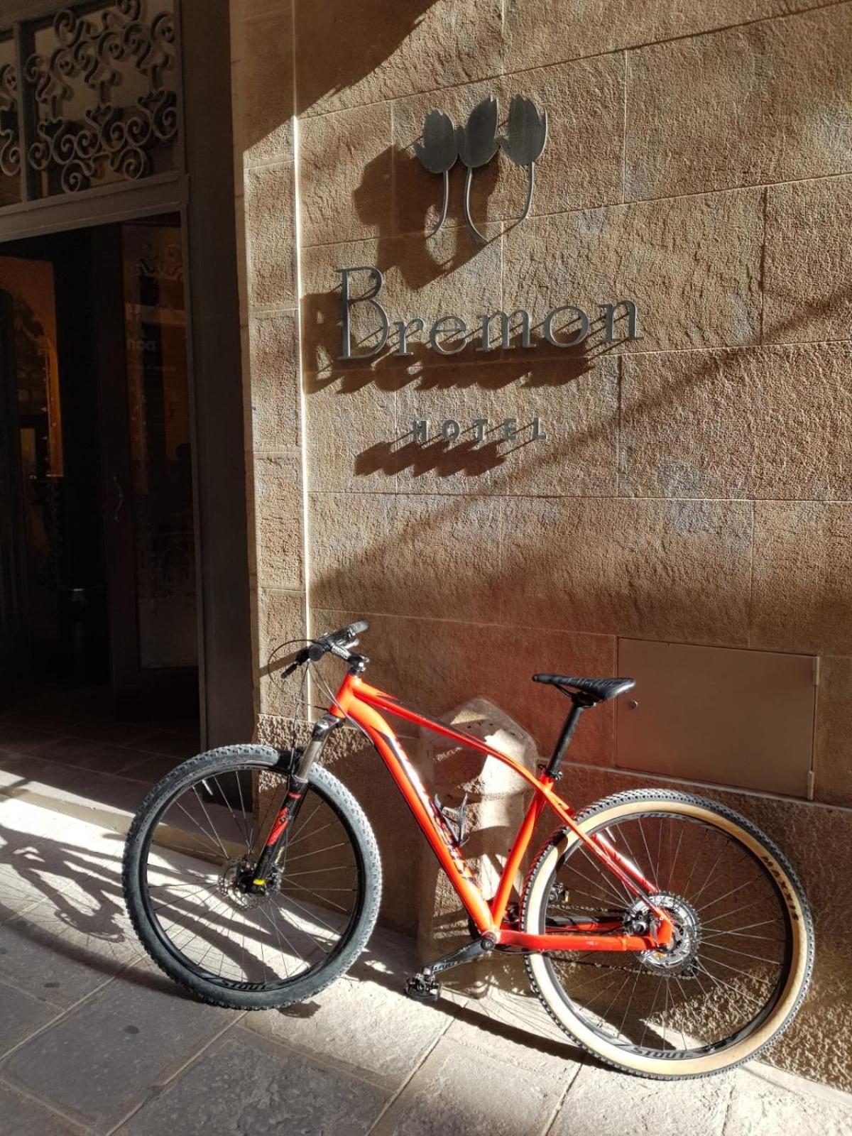 Bremon Boutique Hotel By Duquessa Hotel Collection Кардона Екстериор снимка