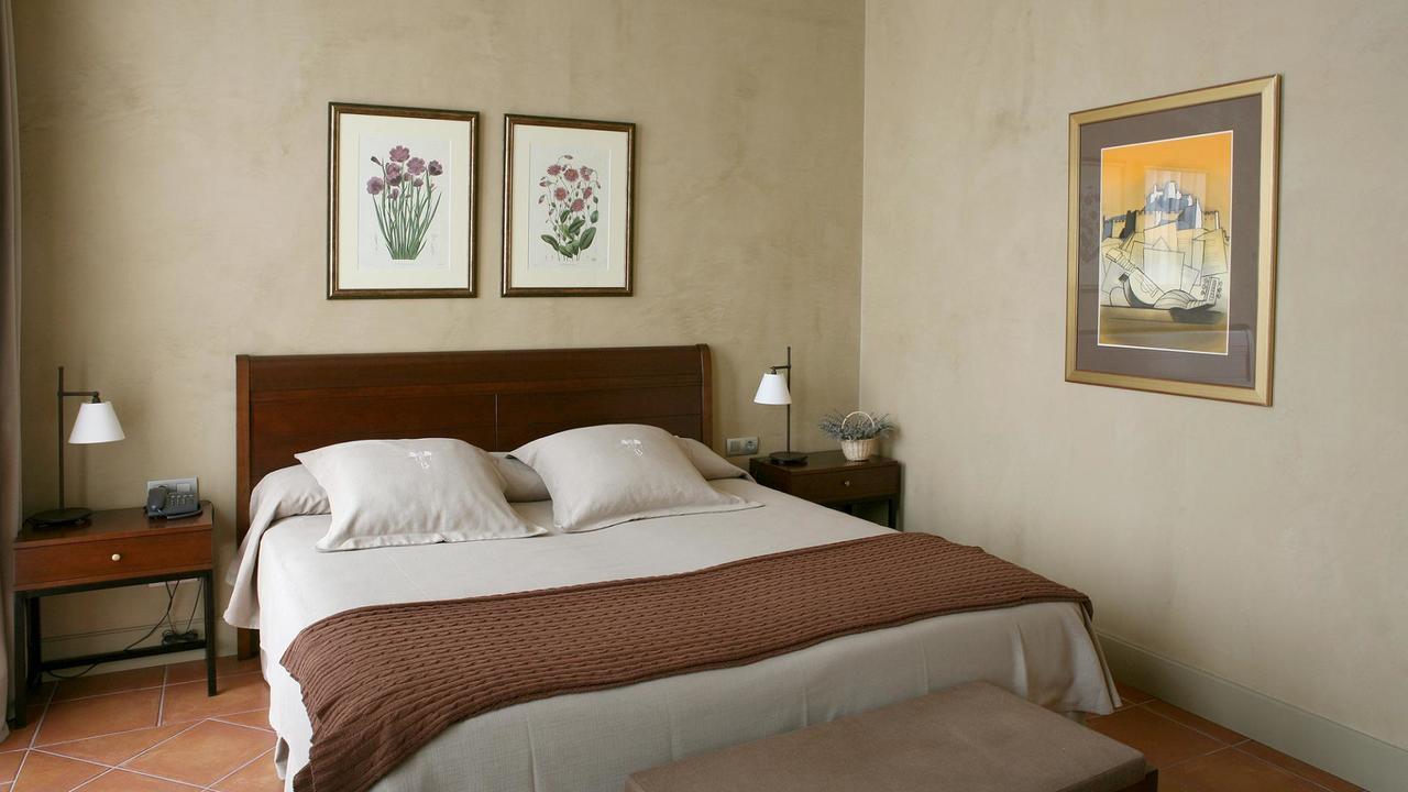 Bremon Boutique Hotel By Duquessa Hotel Collection Кардона Екстериор снимка
